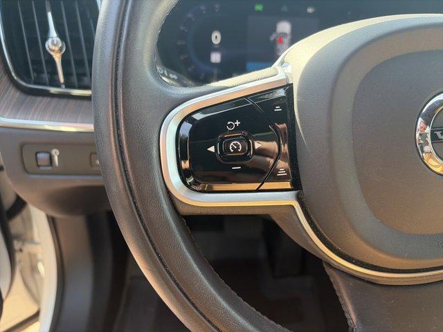 used 2022 Volvo XC60 car, priced at $31,933