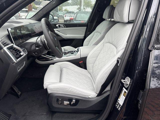 new 2026 BMW X7 car, priced at $101,155