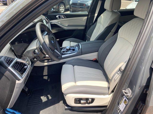 new 2026 BMW X7 car, priced at $125,355