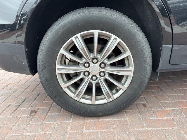 used 2019 Cadillac XT5 car, priced at $21,491