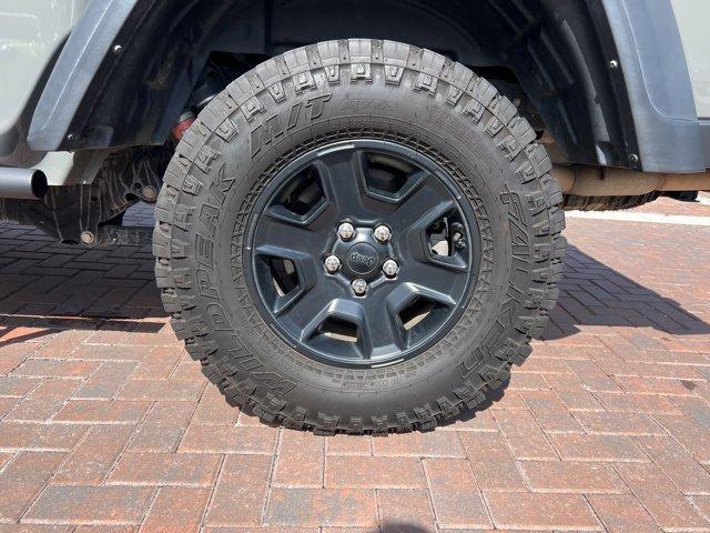 used 2022 Jeep Gladiator car, priced at $35,755