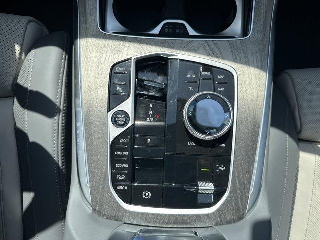 new 2026 BMW X7 car, priced at $125,805