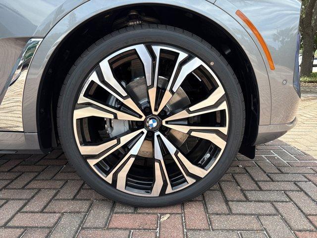 new 2026 BMW X7 car, priced at $101,655