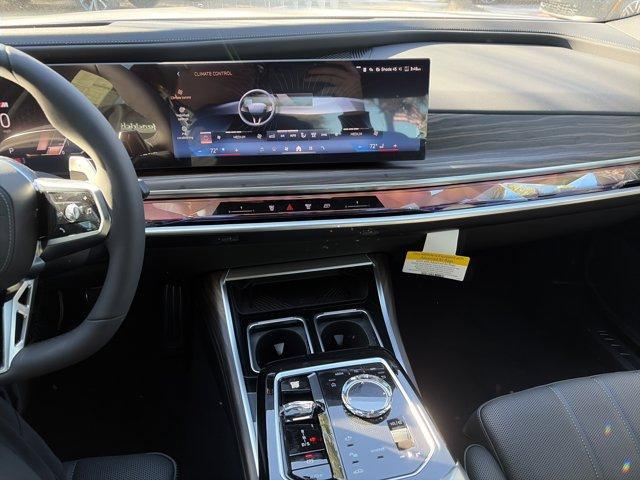 new 2025 BMW 760 car, priced at $129,225