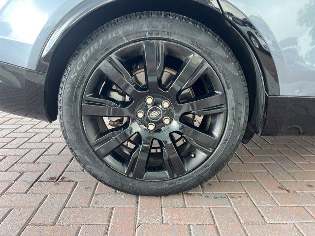 used 2019 Land Rover Discovery car, priced at $25,319