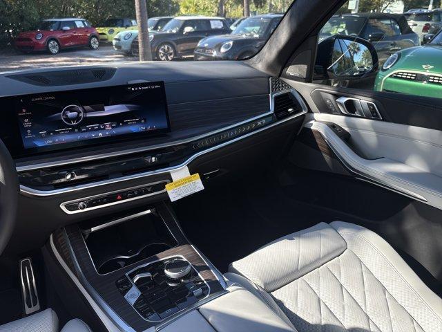 new 2026 BMW X7 car, priced at $100,735