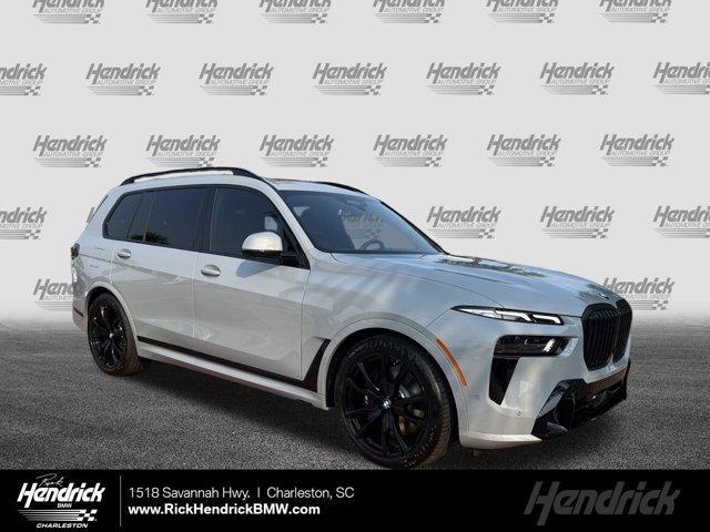 new 2026 BMW X7 car, priced at $100,955