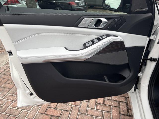 new 2026 BMW X7 car, priced at $96,635