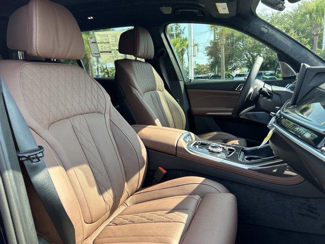 new 2025 BMW X7 car, priced at $124,825