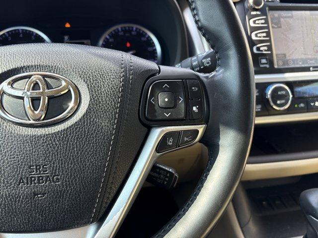 used 2018 Toyota Highlander car, priced at $22,319