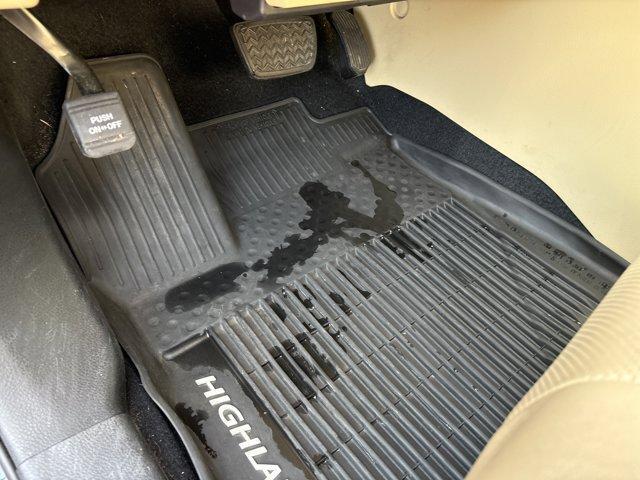 used 2018 Toyota Highlander car, priced at $22,319