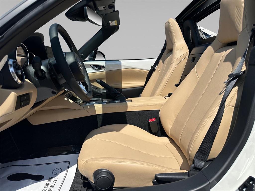 new 2025 Mazda MX-5 Miata RF car, priced at $38,665