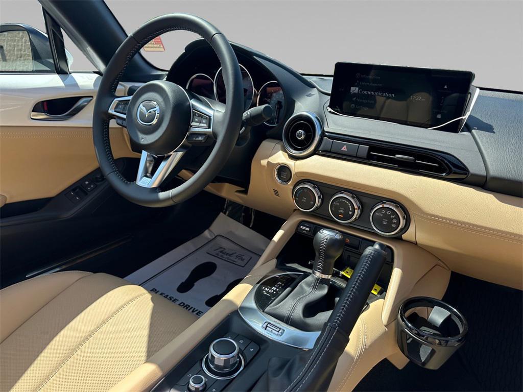 new 2025 Mazda MX-5 Miata RF car, priced at $38,665