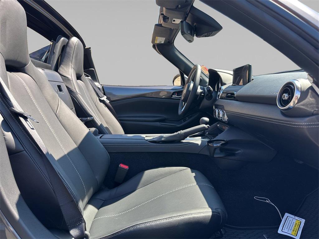 new 2025 Mazda MX-5 Miata RF car, priced at $39,747