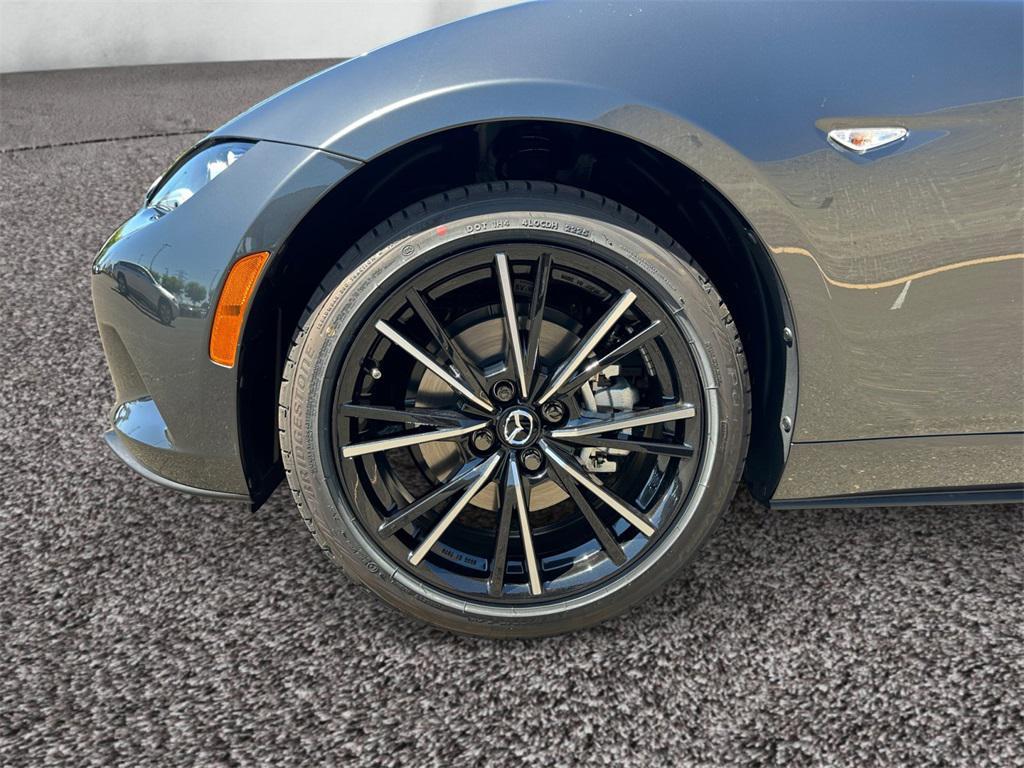new 2025 Mazda MX-5 Miata RF car, priced at $39,747
