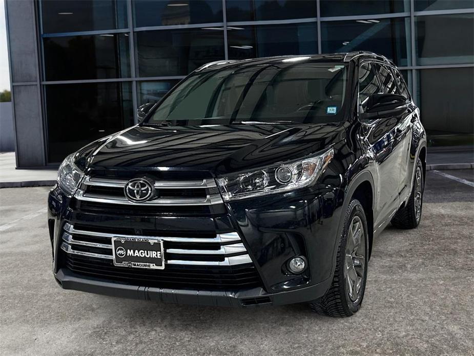 used 2017 Toyota Highlander car, priced at $21,499