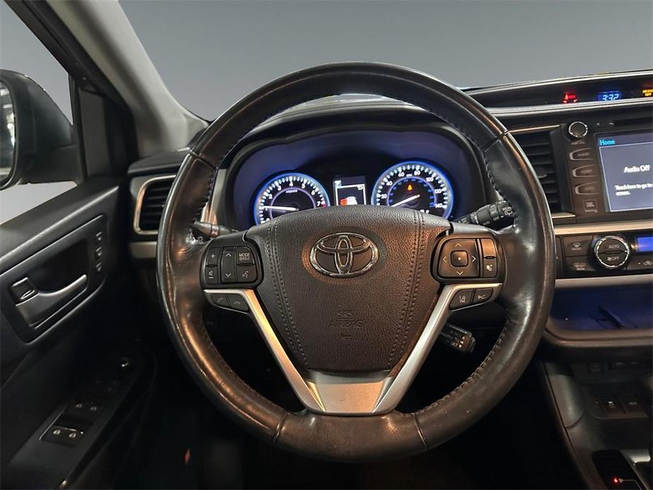 used 2017 Toyota Highlander car, priced at $21,499