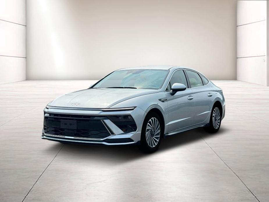 new 2024 Hyundai Sonata Hybrid car, priced at $36,999