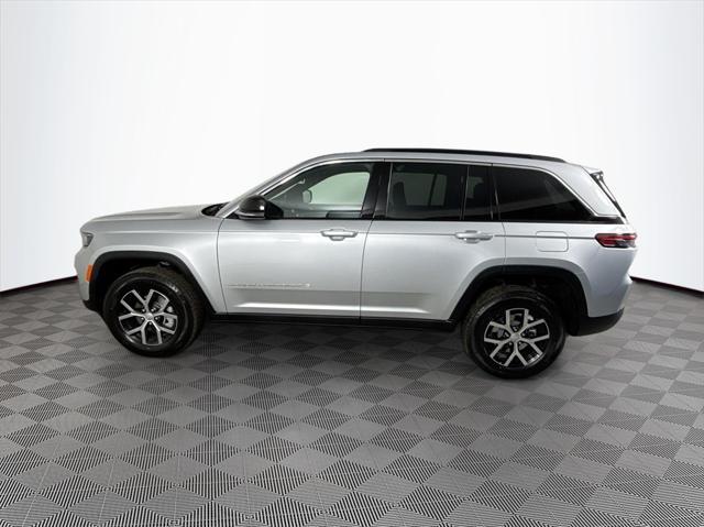 new 2025 Jeep Grand Cherokee car, priced at $37,487
