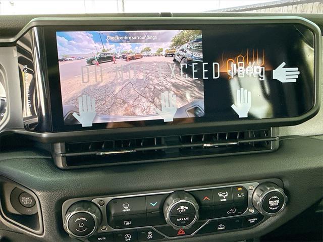new 2025 Jeep Gladiator car, priced at $36,380