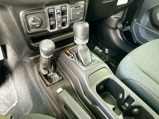 new 2025 Jeep Gladiator car, priced at $36,380