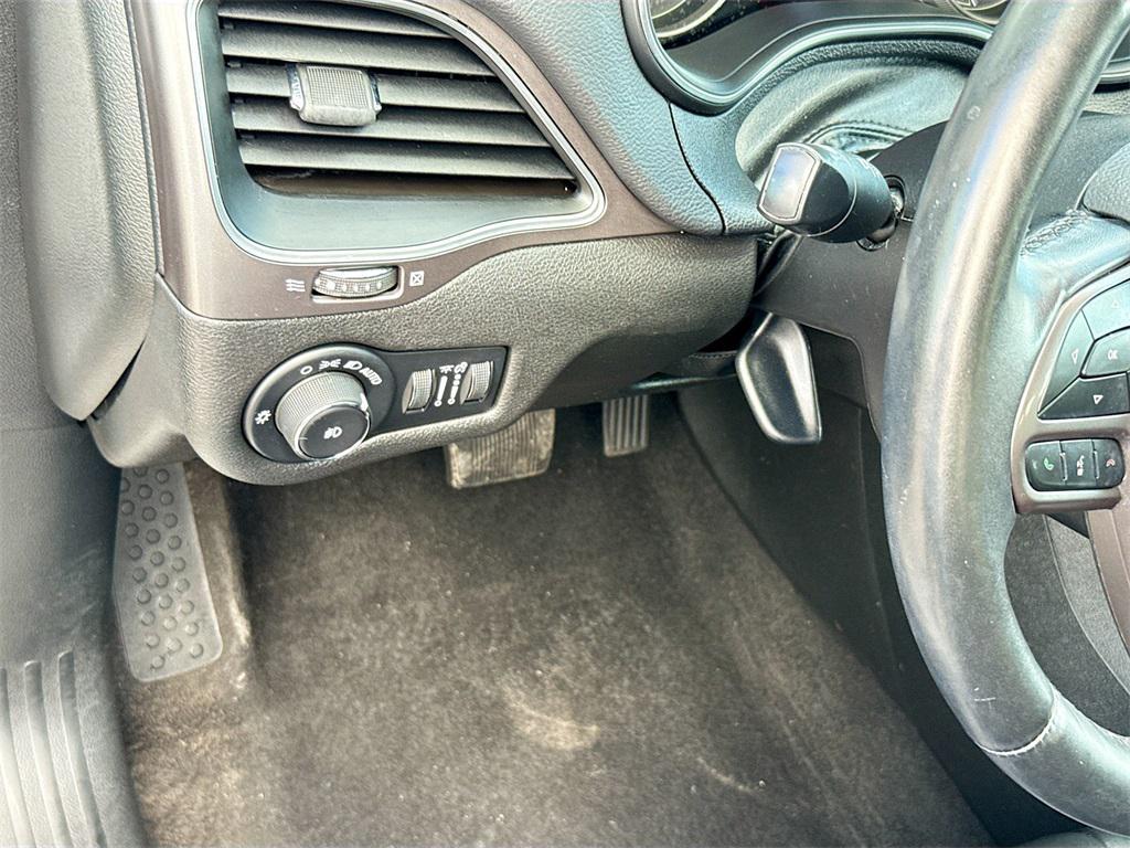 used 2019 Jeep Cherokee car, priced at $14,426