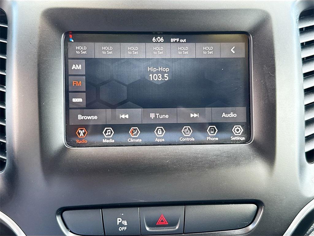used 2019 Jeep Cherokee car, priced at $14,426