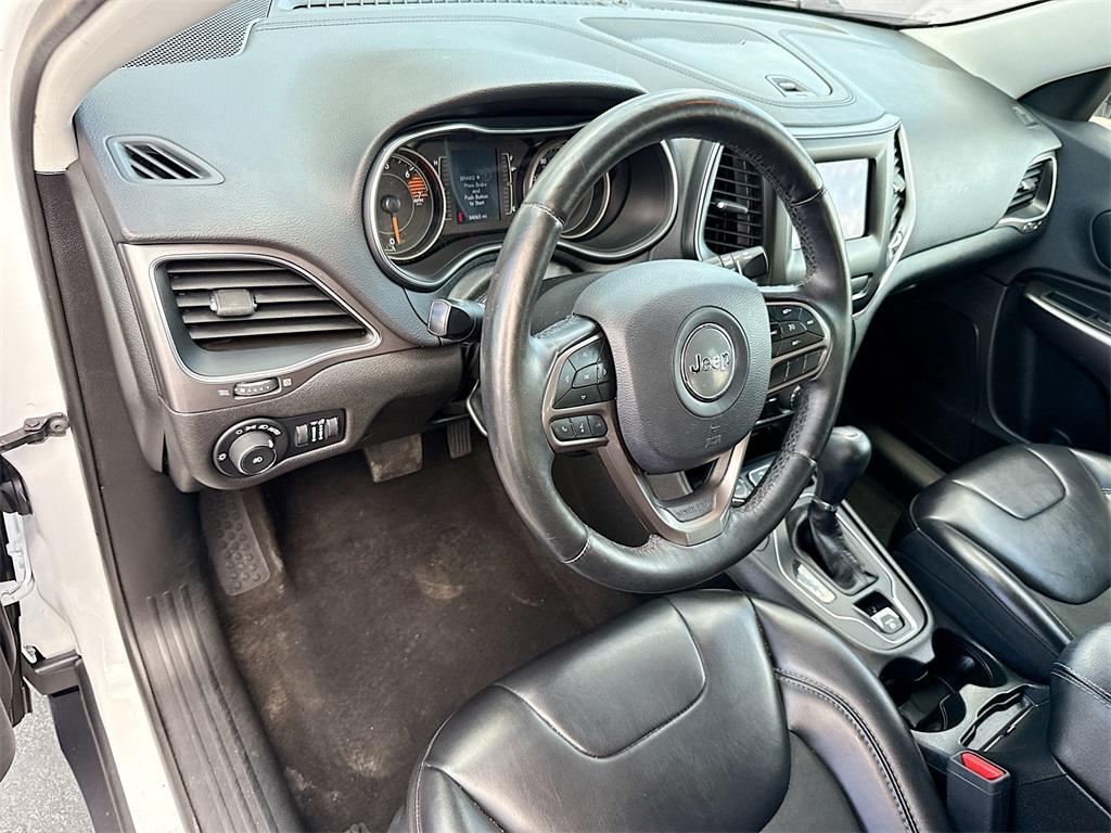 used 2019 Jeep Cherokee car, priced at $14,426