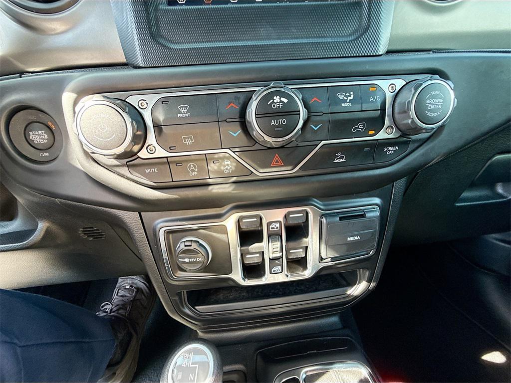 used 2021 Jeep Wrangler Unlimited car, priced at $25,021