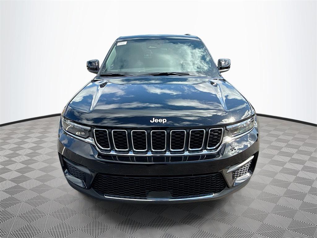 new 2025 Jeep Grand Cherokee car, priced at $29,627
