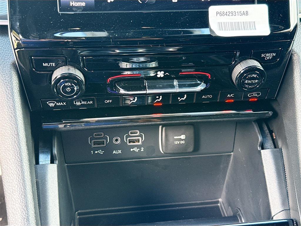 new 2025 Jeep Grand Cherokee car, priced at $31,382