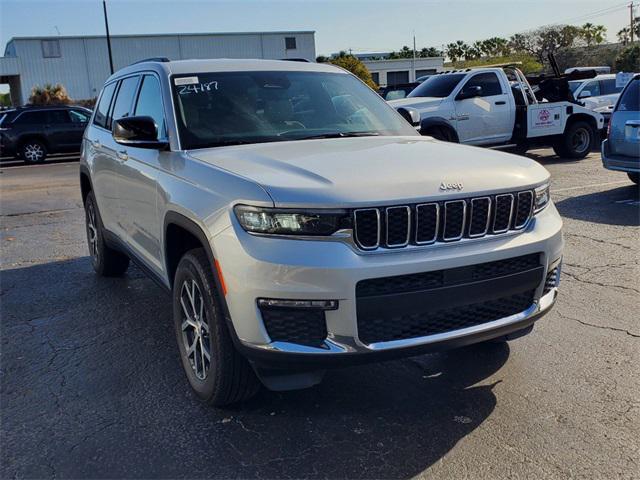 new 2024 Jeep Grand Cherokee L car, priced at $37,355