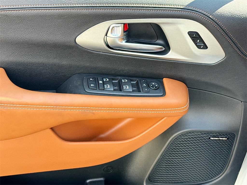 new 2026 Chrysler Pacifica car, priced at $56,340