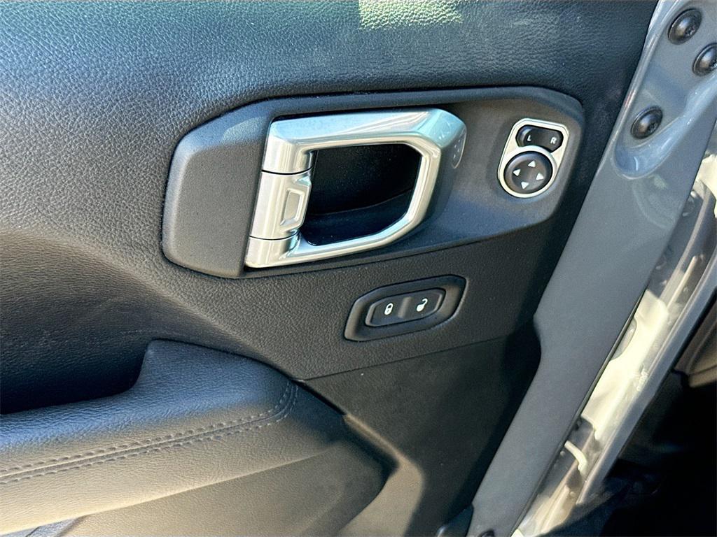 used 2021 Jeep Wrangler Unlimited car, priced at $26,757