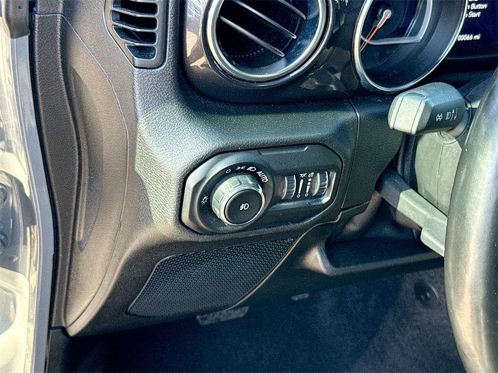used 2021 Jeep Wrangler Unlimited car, priced at $26,757