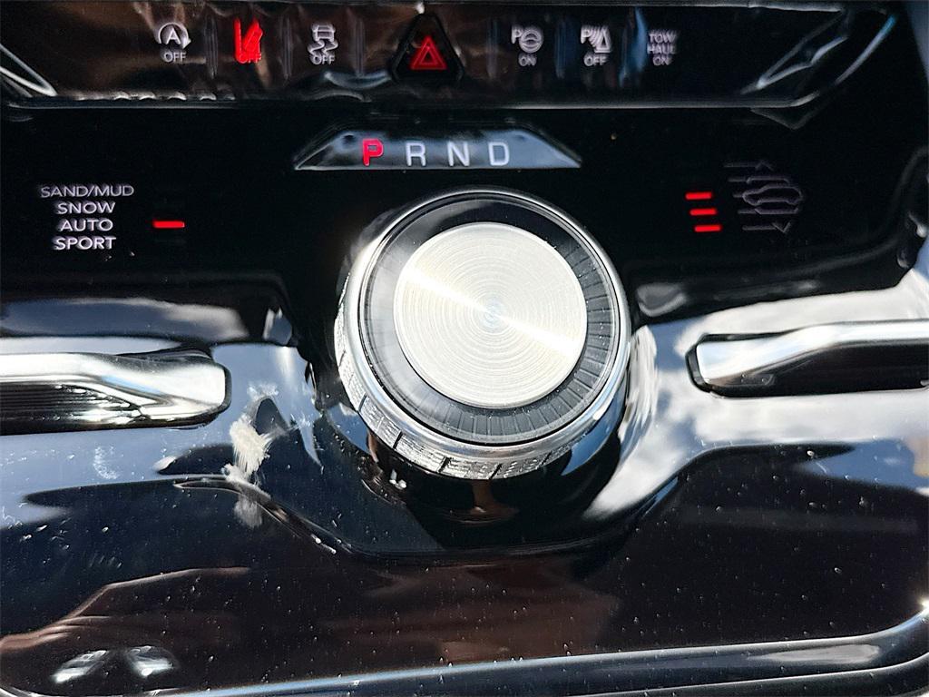 new 2025 Jeep Wagoneer car, priced at $73,409