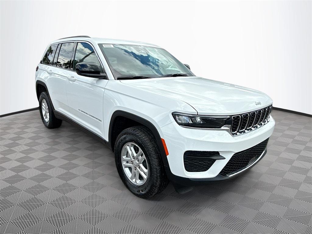 new 2025 Jeep Grand Cherokee car, priced at $32,650