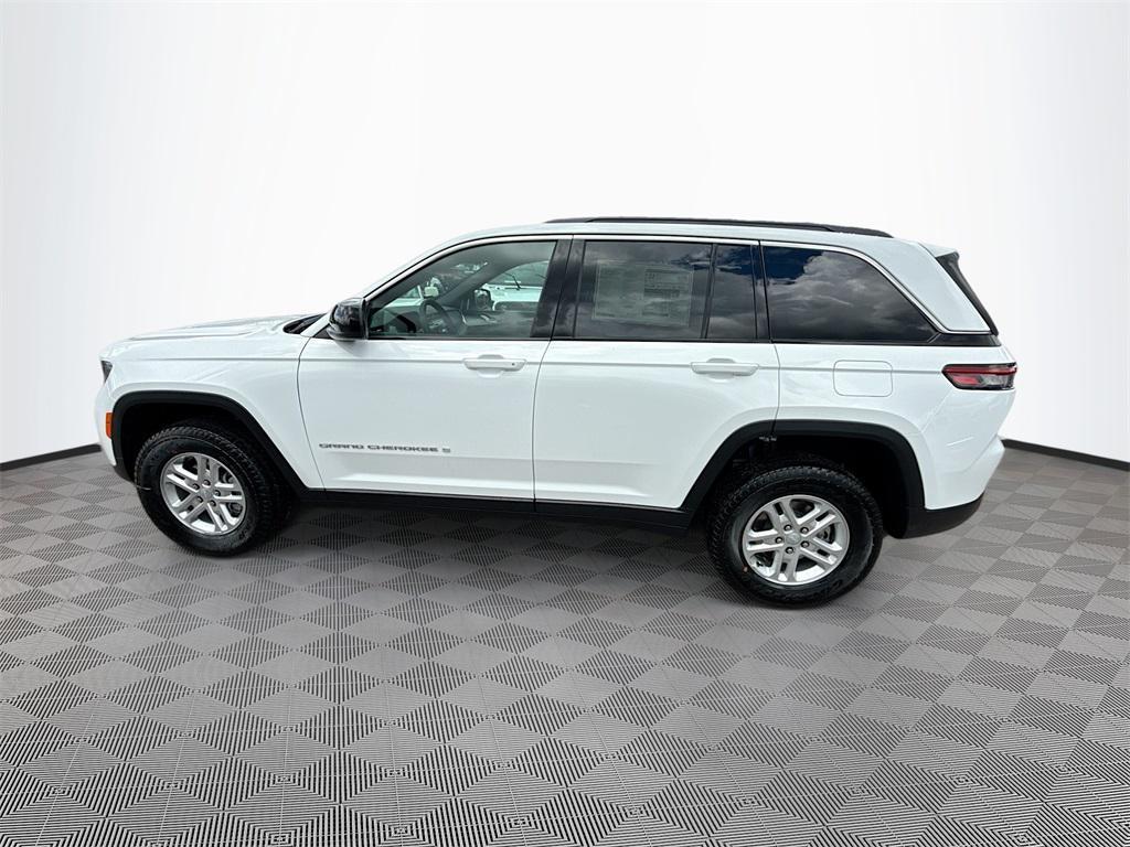new 2025 Jeep Grand Cherokee car, priced at $32,650