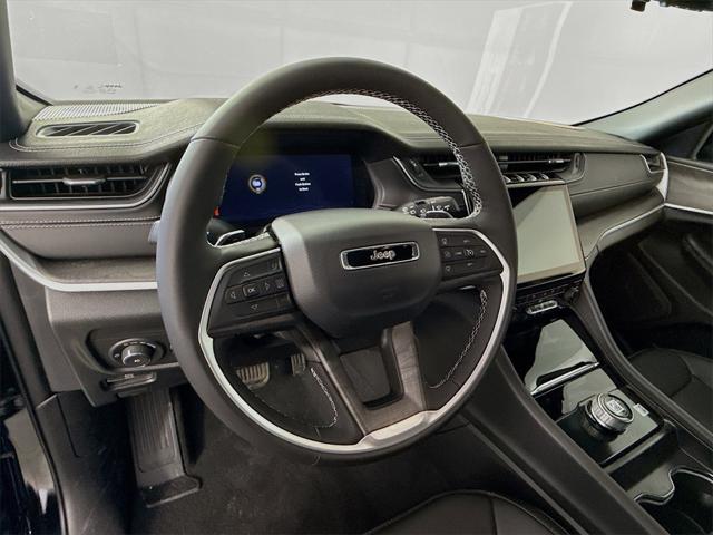 new 2025 Jeep Grand Cherokee car, priced at $42,285