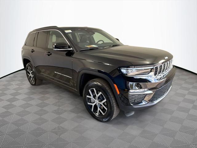 new 2025 Jeep Grand Cherokee car, priced at $42,285