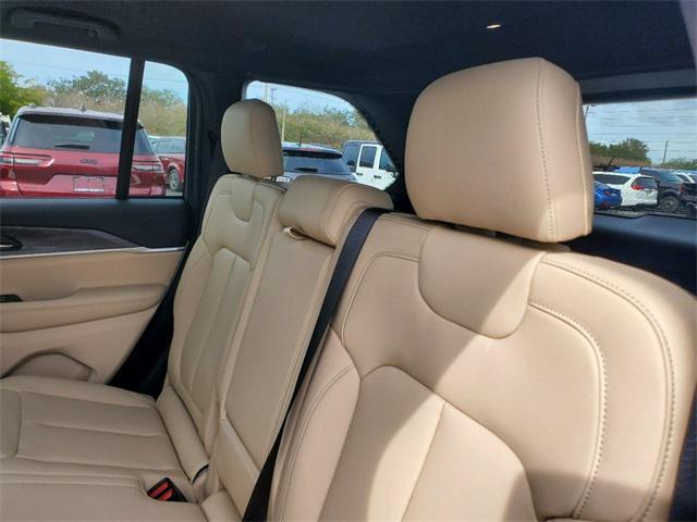 new 2024 Jeep Grand Cherokee car, priced at $42,597