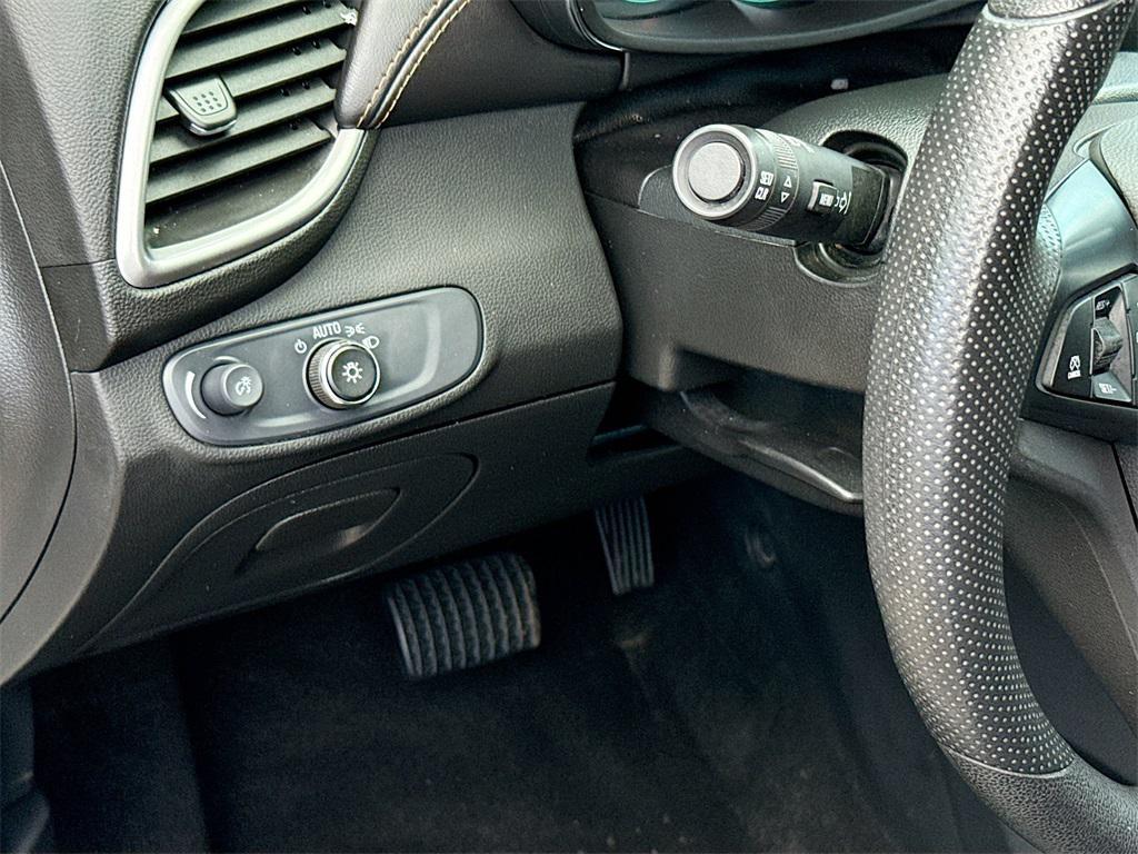 used 2022 Chevrolet Trax car, priced at $13,458