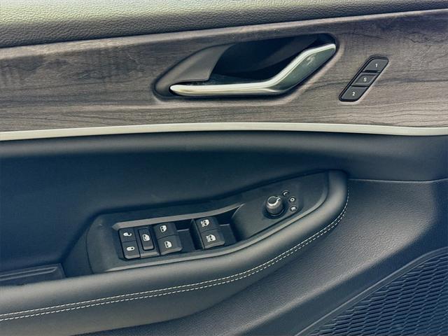 new 2025 Jeep Grand Cherokee L car, priced at $36,755