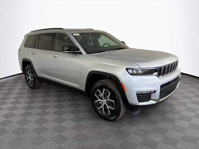 new 2025 Jeep Grand Cherokee L car, priced at $37,008