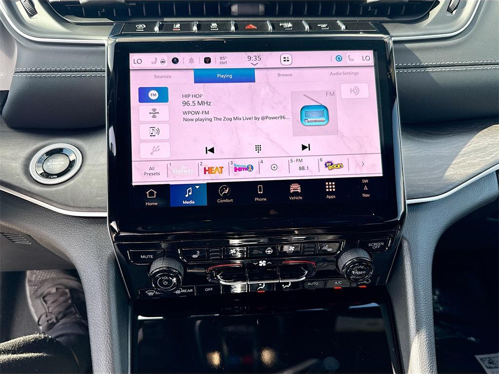 new 2025 Jeep Grand Cherokee L car, priced at $42,301