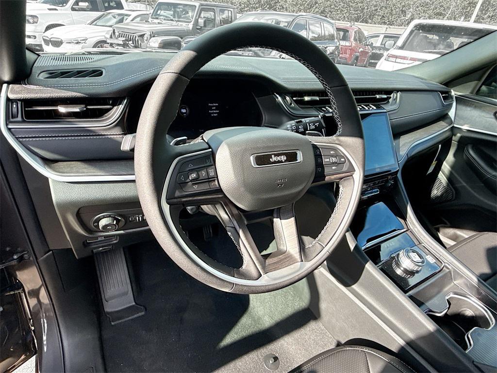 new 2025 Jeep Grand Cherokee L car, priced at $42,301