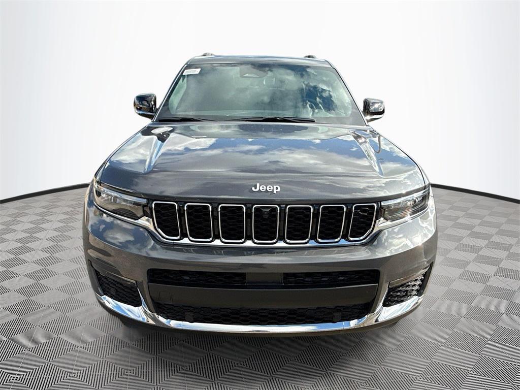 new 2025 Jeep Grand Cherokee L car, priced at $42,301