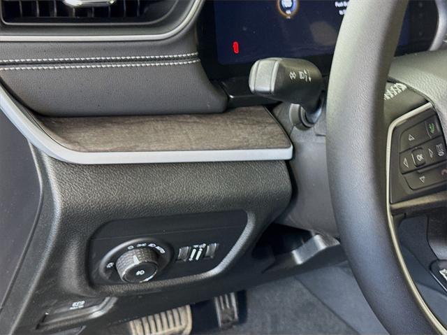 new 2025 Jeep Grand Cherokee L car, priced at $37,008