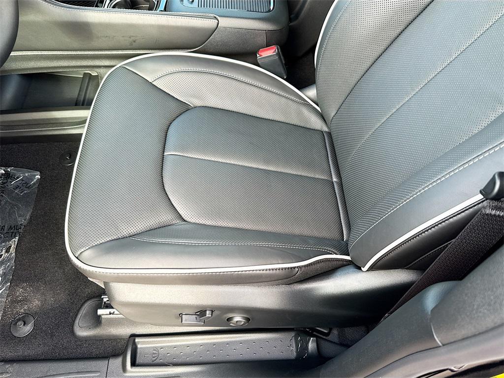 new 2026 Chrysler Pacifica car, priced at $43,361