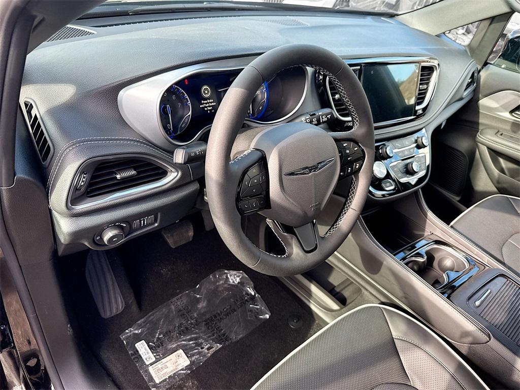 new 2026 Chrysler Pacifica car, priced at $43,361